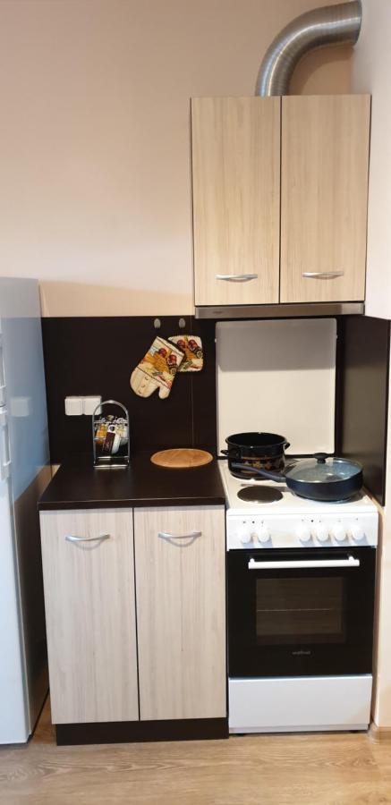 Family Holiday Apartments Breez 1 Varna Exteriör bild