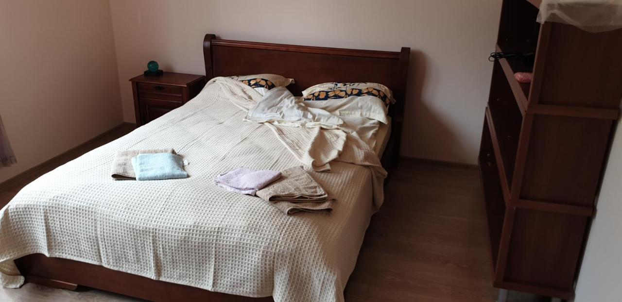 Family Holiday Apartments Breez 1 Varna Exteriör bild