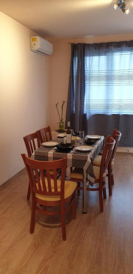 Family Holiday Apartments Breez 1 Varna Exteriör bild